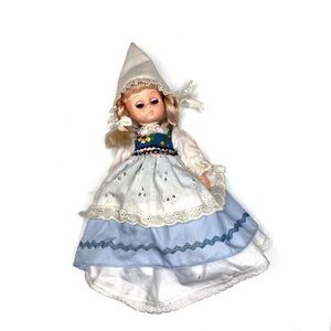 Vintage 1980s Playmate DUTCH GIRL  9" Vinyl/Plastic Posable Doll